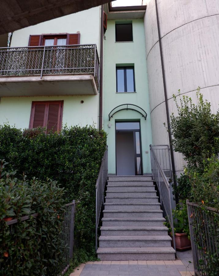Motta Visconti Latte E Menta Bed & Breakfast エクステリア 写真